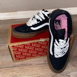*Mens* Classic Black Vans